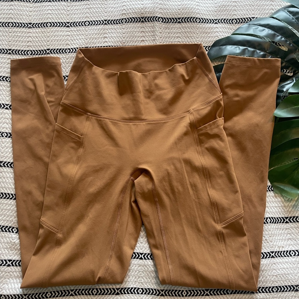 The Iwa Company Legging